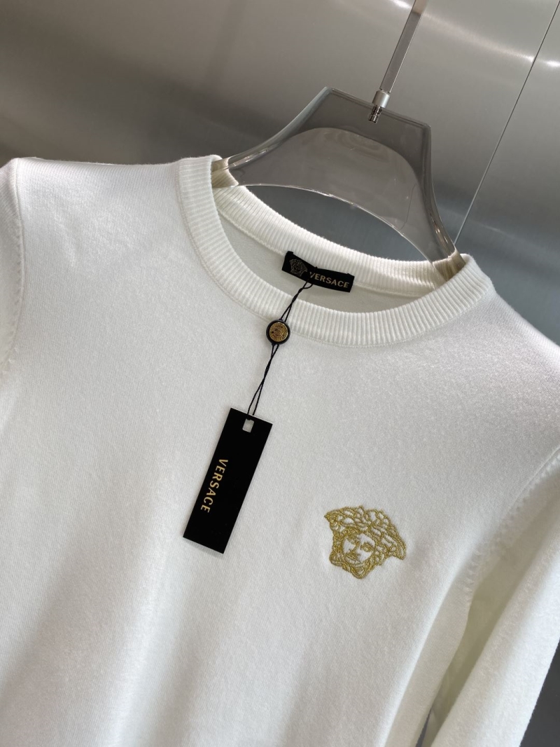VERSACE